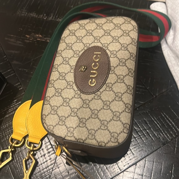 Gucci Crossbody Bag - Picture 3 of 11